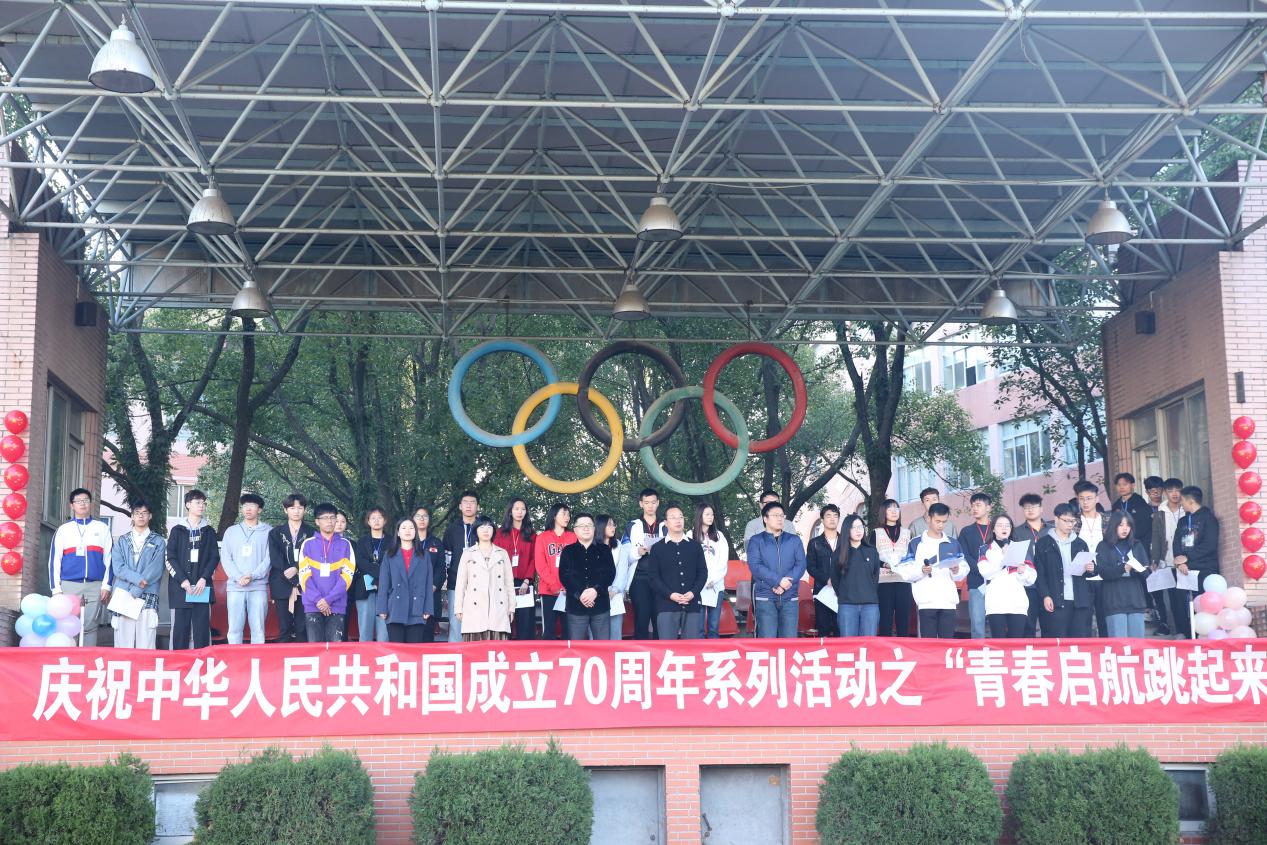 说明: EU4A2832